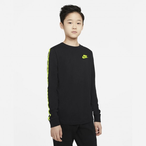Nike Sportswear Lifestyle Taping Kids’ Long Sleeved T-shirt