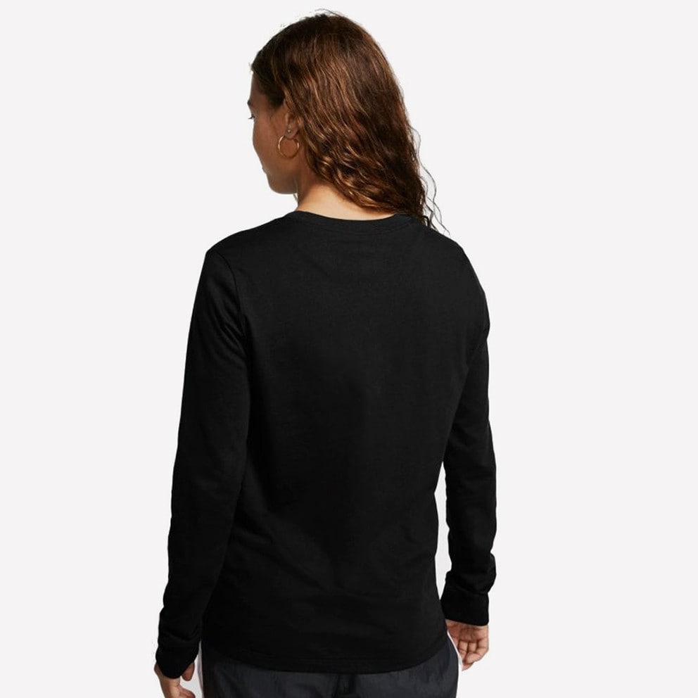 Nike Women's Long-Sleeve T-Shirt