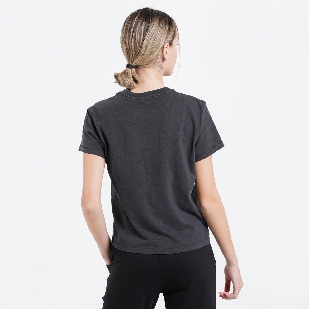 Levis Classic Fit Garment Dye Women's T-shirt