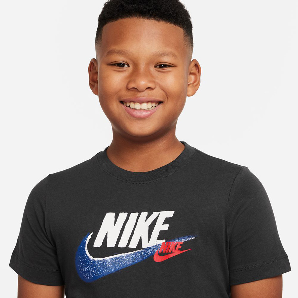 Nike Sportswear Standard Issue Kid's T-Shirt