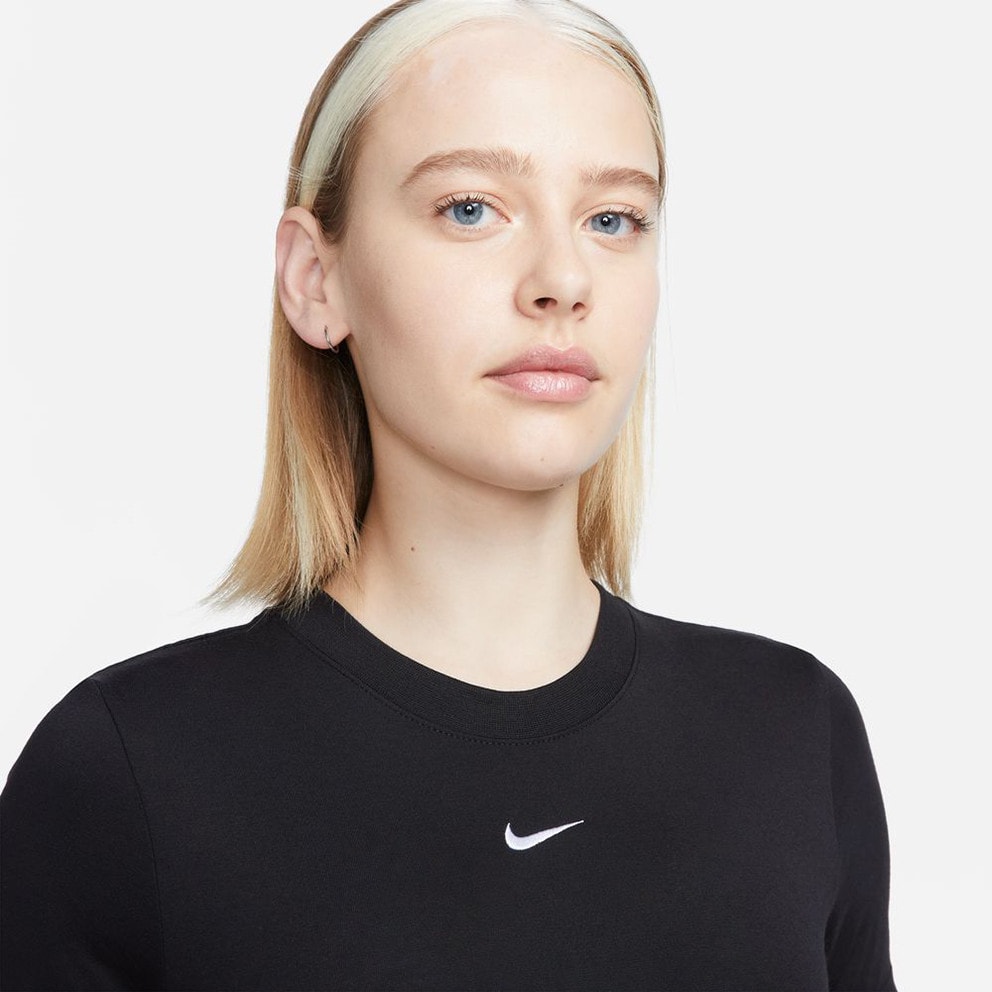 Nike Sportswear Essential Women's Cropped T-shirt