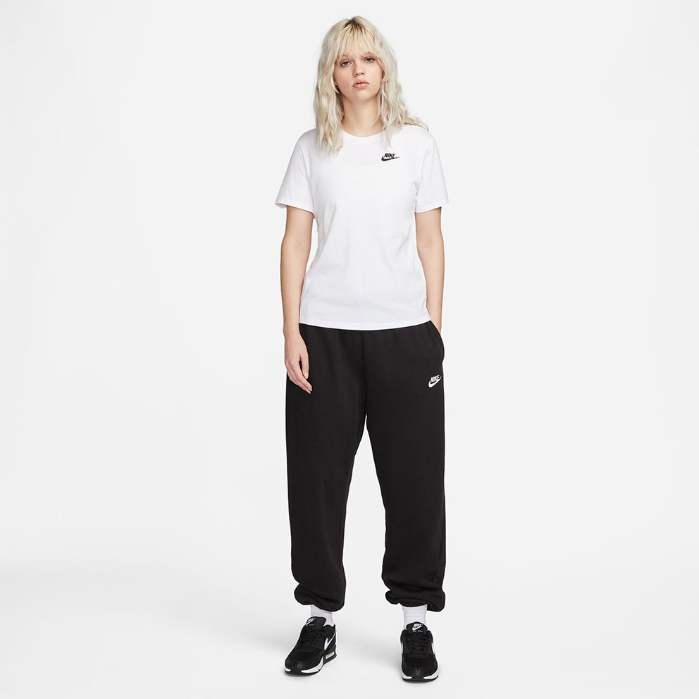Nike Sportswear Club Essentials Women's T-Shirt