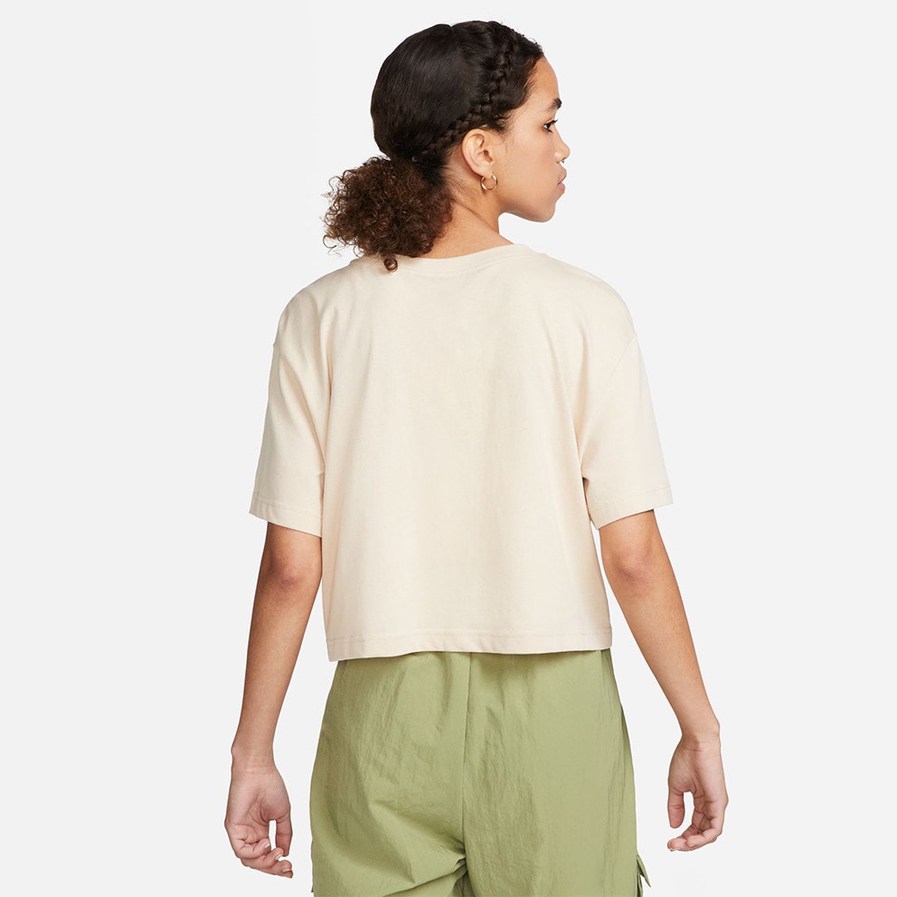 Nike Sportswear Essential Women's Cropped T-shirt