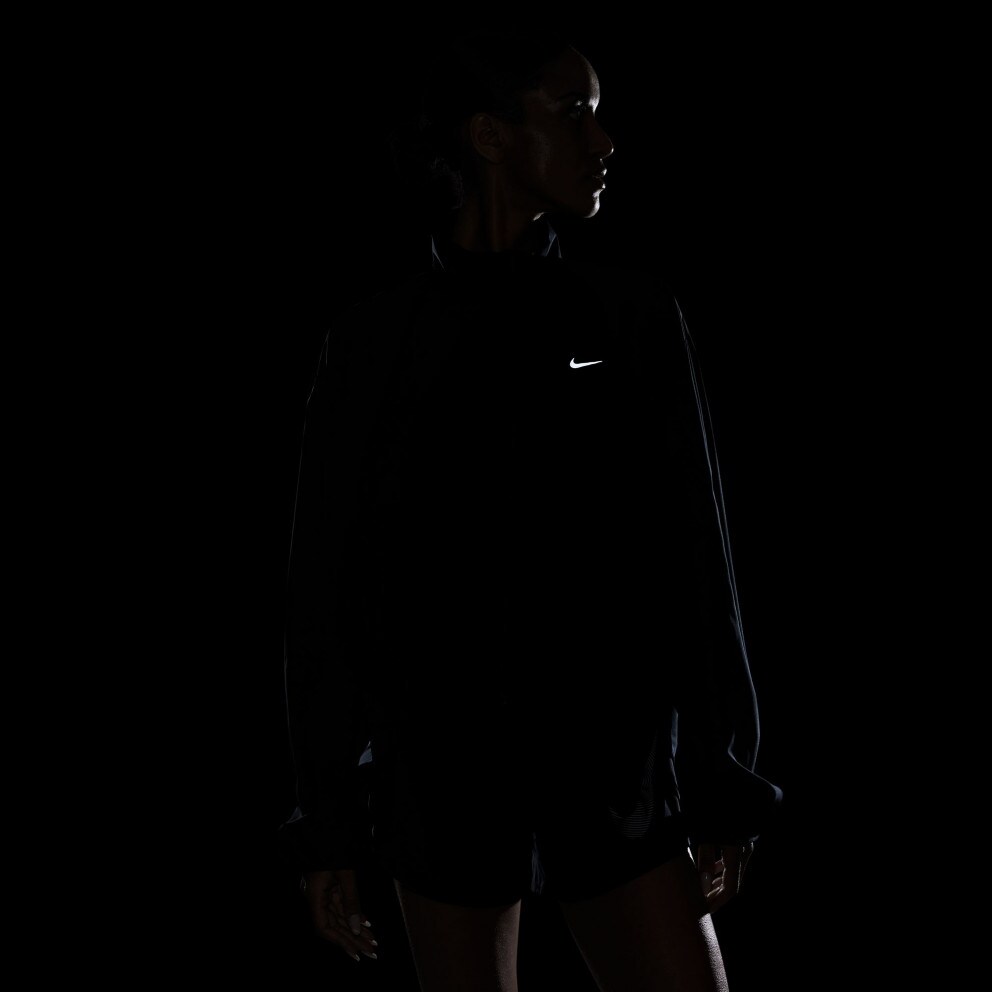 Nike Dri-FIT Swoosh Women's Windbreaker Jacket