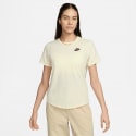 Nike Sportswear Club Essentials Women's T-Shirt