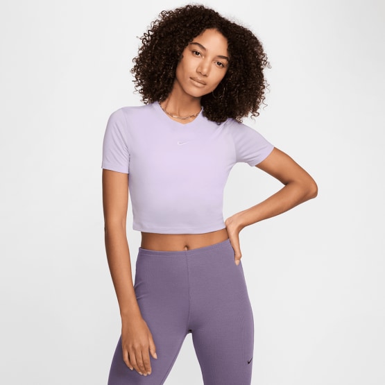 Nike Sportswear Essential Women's Cropped T-shirt