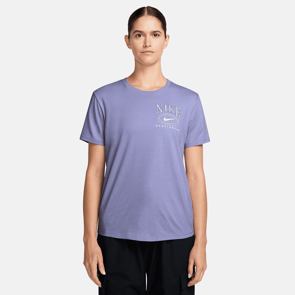 Nike Sportswear Club Women's T-Shirt
