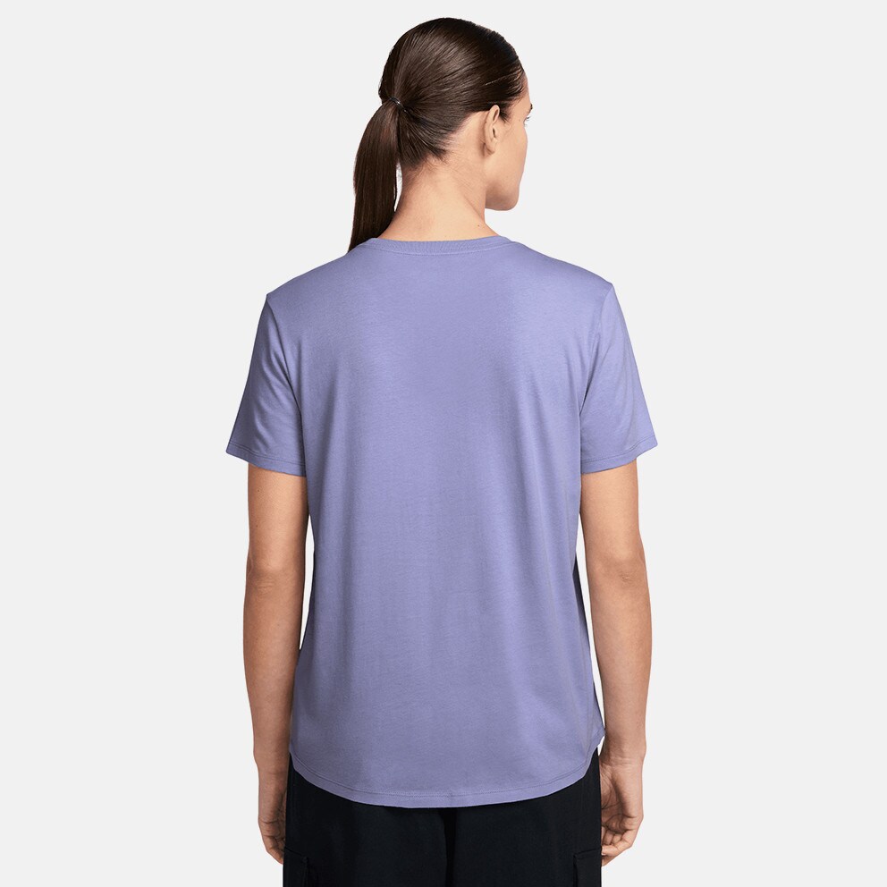 Nike Sportswear Club Women's T-Shirt