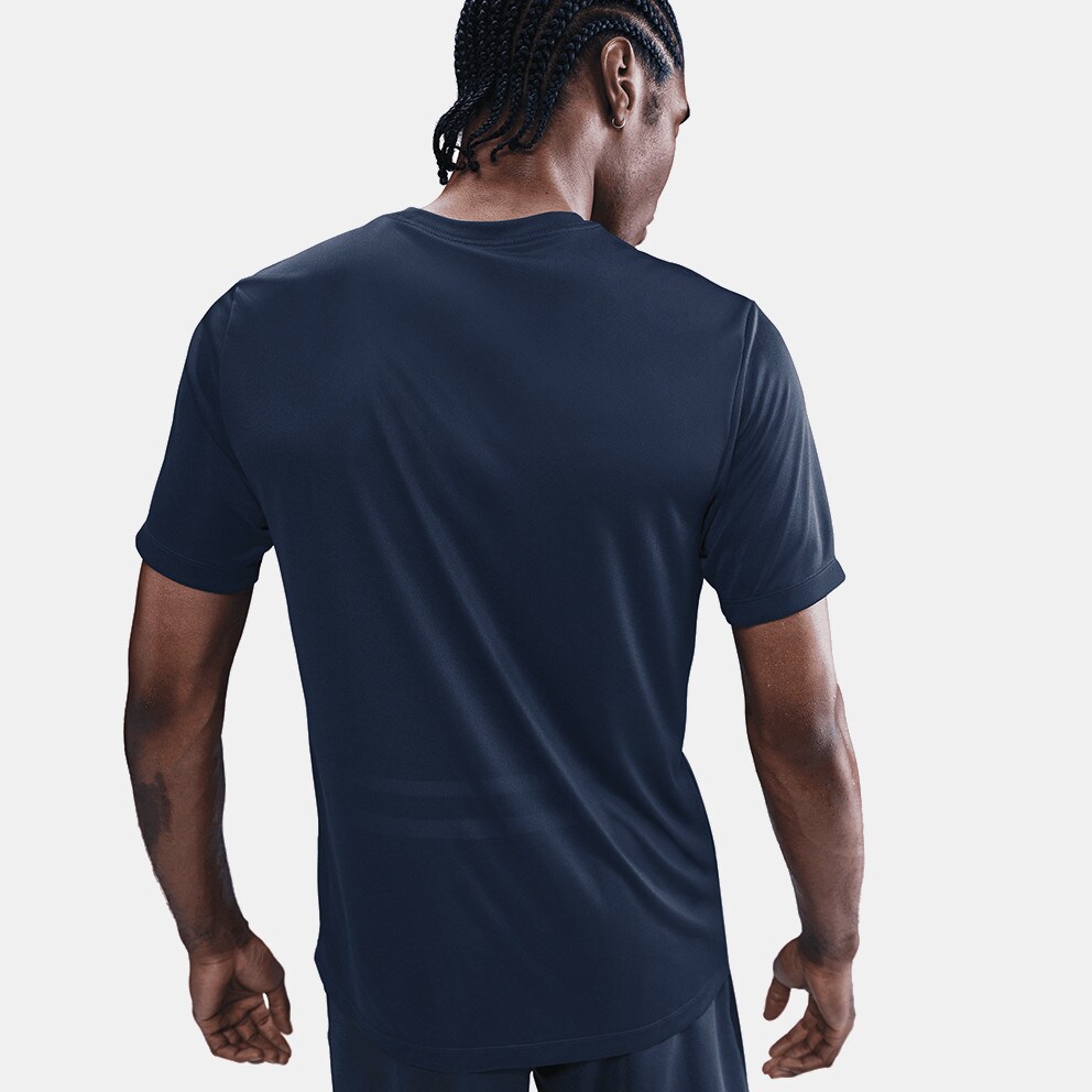 Nike Men's T-Shirt